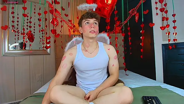 TaylerWhite online show from September 20, 1:23 pm