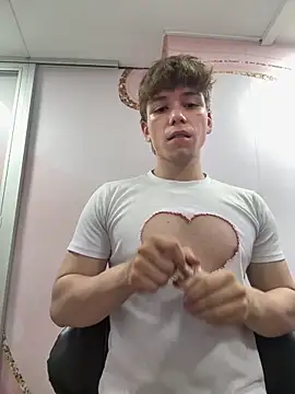 TaylerWhite online show from May 8, 11:48 am