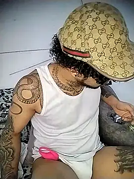 Snapshot of marko_blaze chatting on October 12, 12:31 am marko blaze online show from October 12, 12:31 am