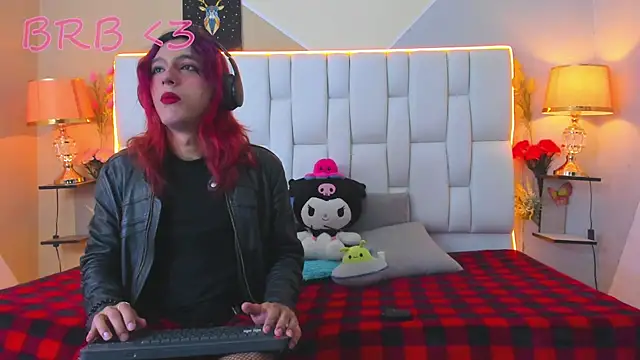 Snapshot of MilkWhore1 chatting on September 15, 12:05 pm MilkWhore1 online show from September 15, 12:05 pm