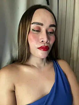 RomanticPearlTS online show from June 24, 1:32 pm