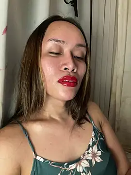 RomanticPearlTS online show from July 9, 3:21 am