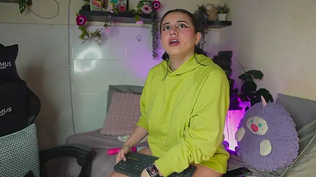 Snapshot of Lana_Herondale chatting on March 12, 2:29 am Lana Herondale online show from March 12, 2:29 am