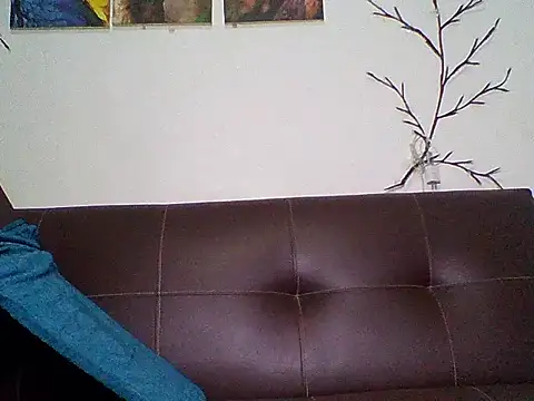 nhayasquirt online show from April 28, 5:23 am