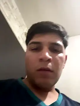 Snapshot of Tavosexy22 chatting on December 23, 5:38 am Tavosexy22 online show from December 23, 5:38 am