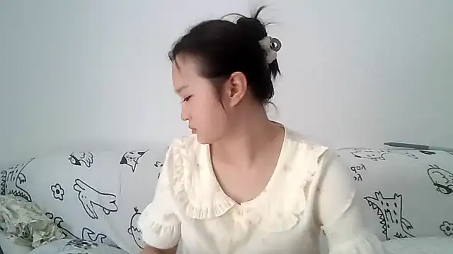 Snapshot of Belinda66 chatting on October 10, 5:39 am Belinda66 online show from October 10, 5:39 am