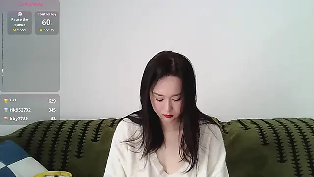 Snapshot of Belinda66 chatting on October 24, 2:52 am Belinda66 online show from October 24, 2:52 am