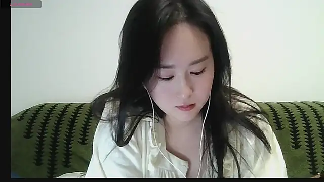 Snapshot of Belinda66 chatting on November 30, 1:48 pm Belinda66 online show from November 30, 1:48 pm