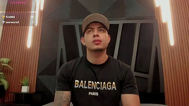 Snapshot of marco_garciia_ chatting on October 8, 11:13 pm marco garciia online show from October 8, 11:13 pm