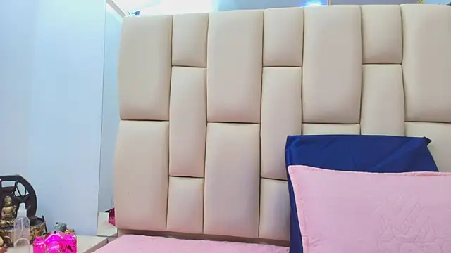 Snapshot of sweet_amye chatting on December 15, 7:07 pm sweet amye online show from December 15, 7:07 pm