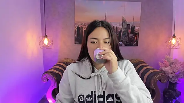 Snapshot of Dali_collin chatting on July 28, 12:48 pm Dali collin online show from July 28, 12:48 pm
