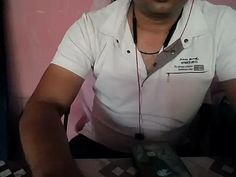 Snapshot of sexy_boy_hot_lund chatting on May 25, 10:32 am sexy boy hot lund online show from May 25, 10:32 am