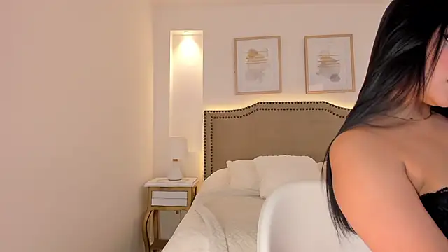 Snapshot of Amy_azaela chatting on December 15, 10:14 pm Amy azaela online show from December 15, 10:14 pm