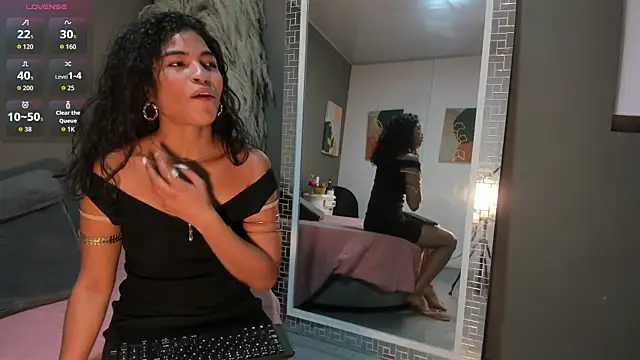 sienna glow online show from November 4, 12:15 pm