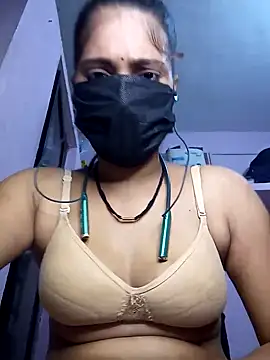 Snapshot of 3USHA chatting on September 28, 7:36 am 3USHA online show from September 28, 7:36 am