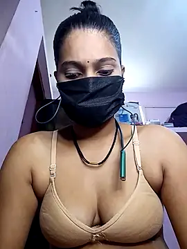 Snapshot of 3USHA chatting on October 4, 10:46 am 3USHA online show from October 4, 10:46 am