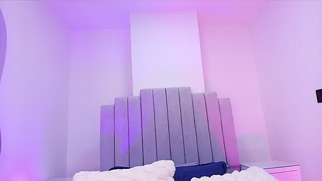 Snapshot of valecastro_ chatting on November 21, 7:23 pm valecastro online show from November 21, 7:23 pm