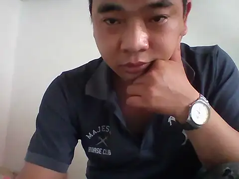 Snapshot of Boy_kuto77 chatting on December 23, 8:23 am Boy kuto77 online show from December 23, 8:23 am