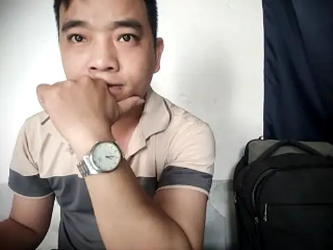 Snapshot of Boy_kuto77 chatting on February 7, 12:36 am Boy kuto77 online show from February 7, 12:36 am