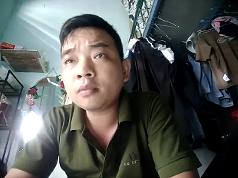 Snapshot of Boy_kuto77 chatting on March 2, 2:36 am Boy kuto77 online show from March 2, 2:36 am