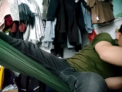 Snapshot of Boy_kuto77 chatting on March 2, 7:37 am Boy kuto77 online show from March 2, 7:37 am