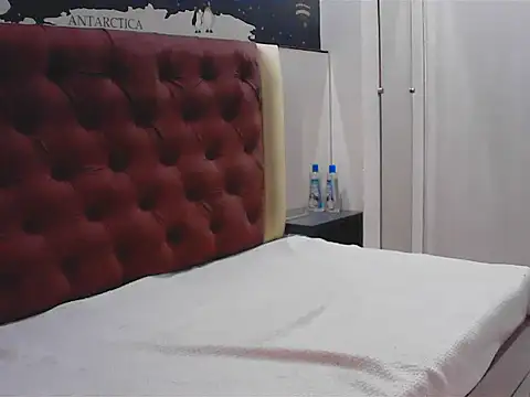 Snapshot of elize__ chatting on November 20, 3:28 am elize online show from November 20, 3:28 am