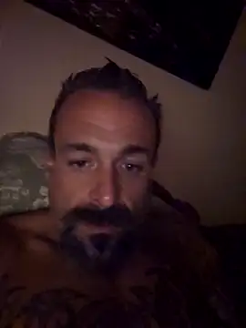 Snapshot of sethdarby chatting on September 11, 3:39 am sethdarby online show from September 11, 3:39 am