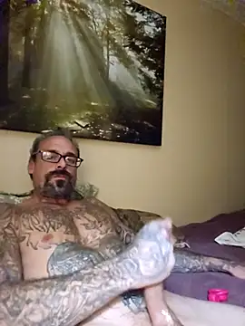 Snapshot of sethdarby chatting on September 13, 5:07 am sethdarby online show from September 13, 5:07 am