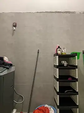 Snapshot of Handydila chatting on October 25, 2:30 am Handydila online show from October 25, 2:30 am