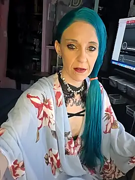 Purple2StayThnxx online show from April 30, 1:01 am