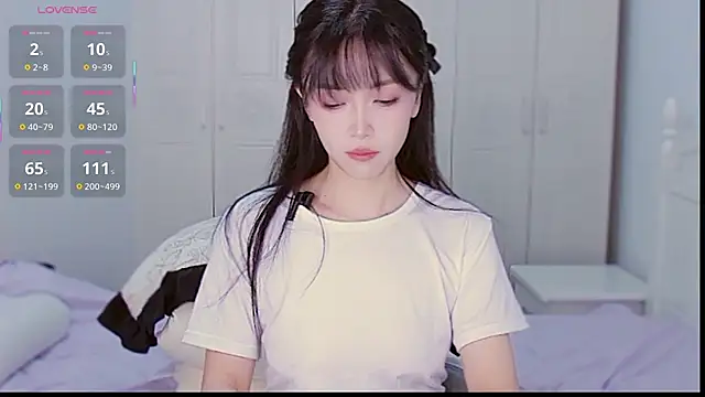 Snapshot of XiaoNana_ chatting on September 29, 1:33 am XiaoNana online show from September 29, 1:33 am