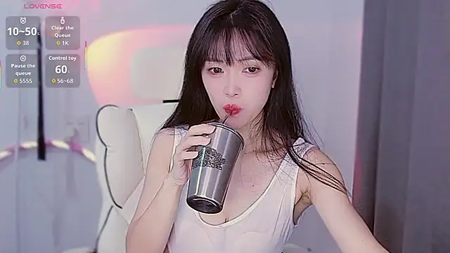 Snapshot of XiaoNana_ chatting on November 15, 8:55 am XiaoNana online show from November 15, 8:55 am