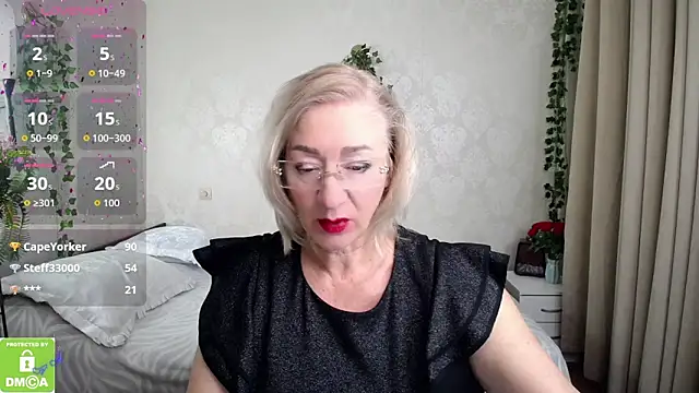 hunters woman online show from October 24, 12:08 am