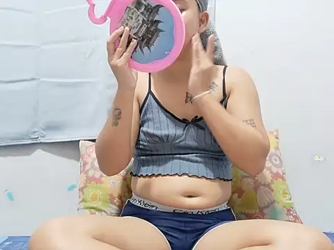 Snapshot of naughtyasian_girl chatting on June 23, 5:11 pm naughtyasian girl online show from June 23, 5:11 pm