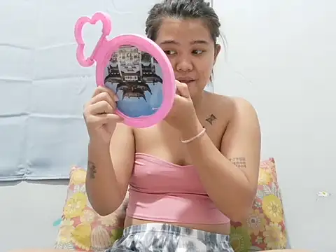 Snapshot of naughtyasian_girl chatting on June 25, 5:39 pm naughtyasian girl online show from June 25, 5:39 pm
