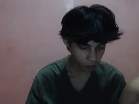 Snapshot of Kyoshi_19 chatting on December 5, 8:01 am Kyoshi 19 online show from December 5, 8:01 am