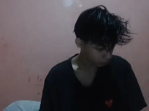 Snapshot of Kyoshi_19 chatting on December 21, 5:03 am Kyoshi 19 online show from December 21, 5:03 am