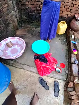 Snapshot of RAYI_Queen_3 chatting on October 31, 3:40 am RAYI Queen 3 online show from October 31, 3:40 am