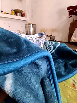 Snapshot of RAYI_Queen_3 chatting on November 12, 4:51 pm RAYI Queen 3 online show from November 12, 4:51 pm