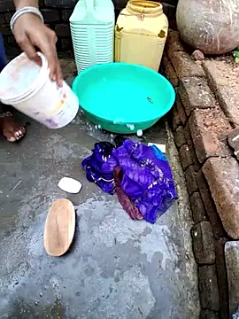 Snapshot of RAYI_Queen_3 chatting on November 23, 7:08 am RAYI Queen 3 online show from November 23, 7:08 am