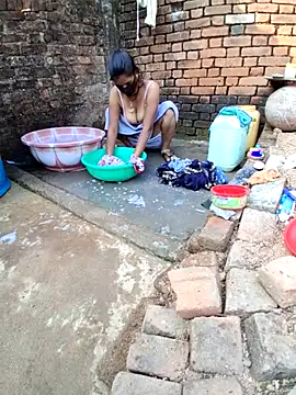 Snapshot of RAYI_Queen_3 chatting on November 24, 4:01 am RAYI Queen 3 online show from November 24, 4:01 am