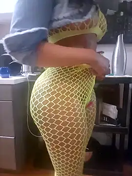 Caramel Lights online show from February 6, 3:44 am