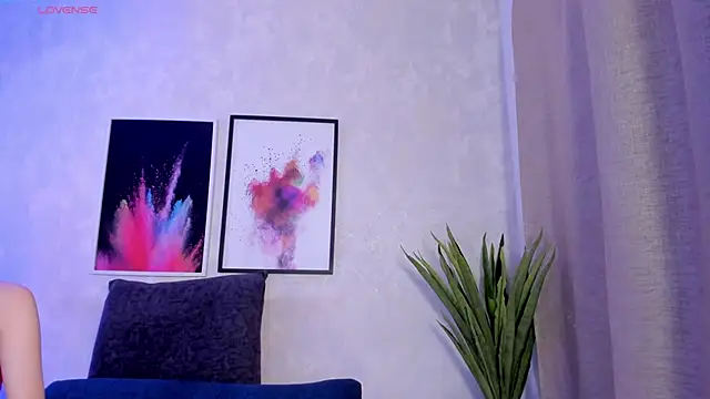 Keira Corleone online show from December 3, 8:40 pm