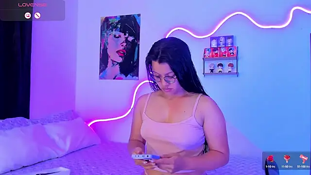 Snapshot of Dilan_and_Mia chatting on October 4, 5:33 pm Dilan and Mia online show from October 4, 5:33 pm