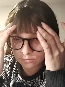 Snapshot of Aurora_blaack chatting on October 28, 5:22 am Aurora blaack online show from October 28, 5:22 am