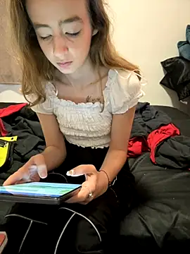 SeccySerena online show from November 14, 4:17 pm