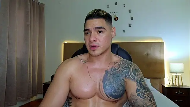 Steven Velez online show from October 29, 12:40 pm