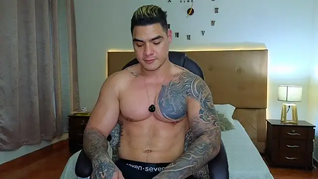 Steven Velez online show from December 2, 4:51 am