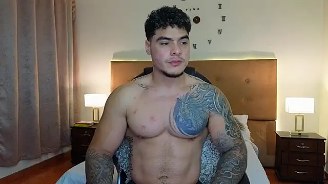 Snapshot of Steven_Velez chatting on April 16, 1:50 am Steven Velez online show from April 16, 1:50 am
