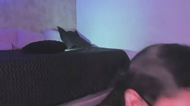 Snapshot of Becky_G chatting on November 17, 12:16 am Becky G online show from November 17, 12:16 am